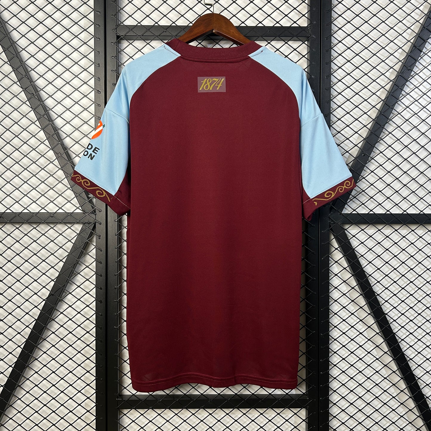 Aston Villa domicile 25/26