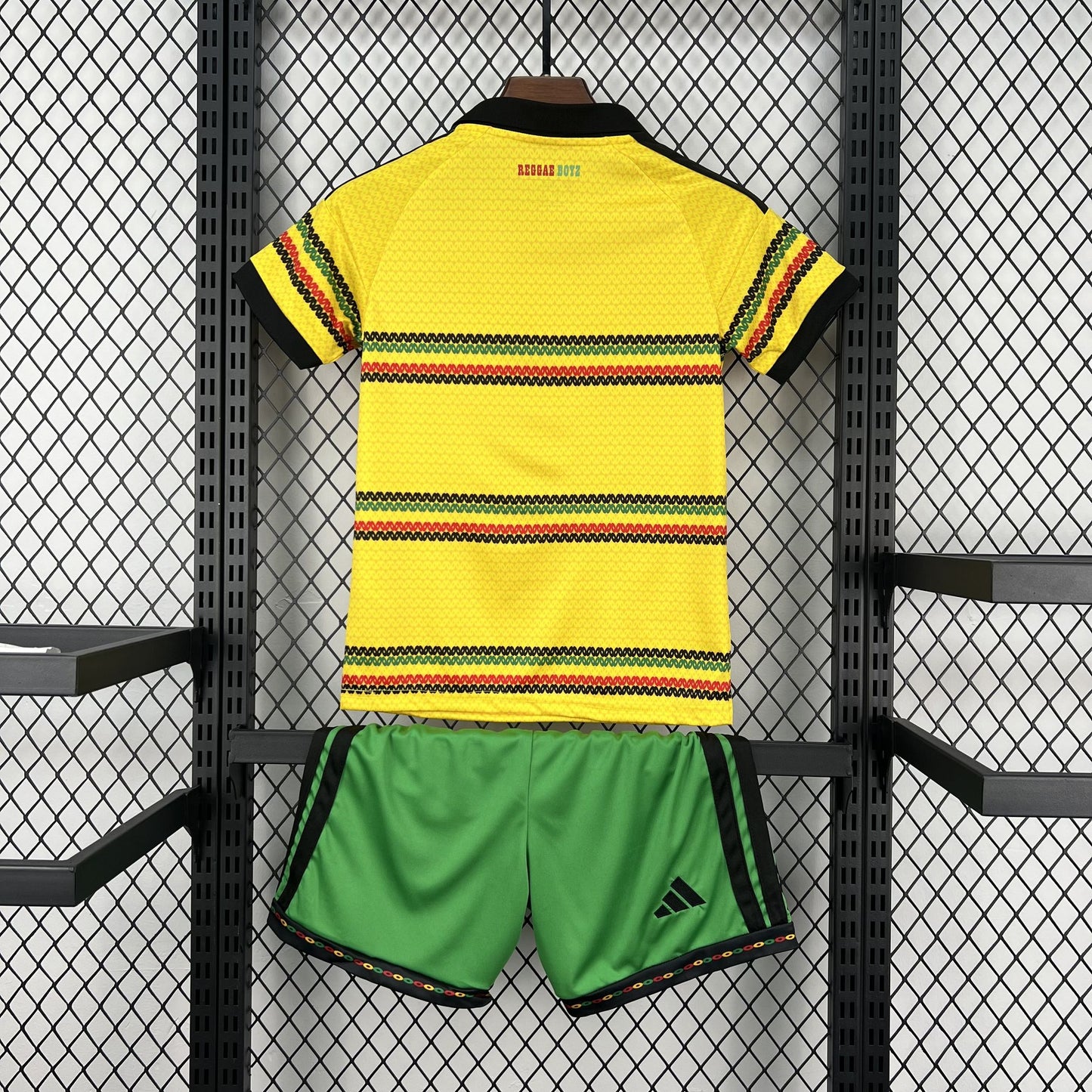 enfant Jamaïque domicile 26/27