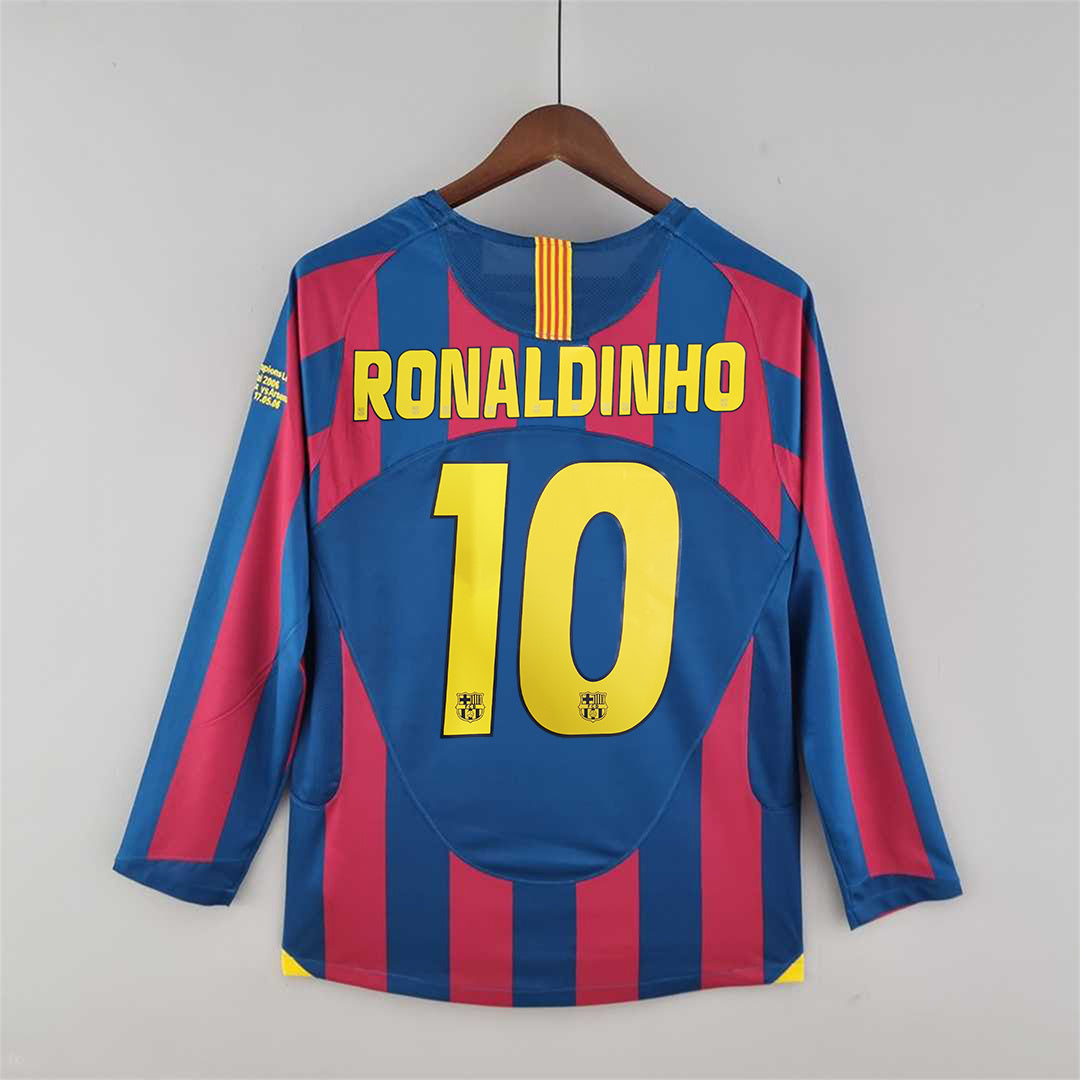 Fc Barcelone domicile long 05/06