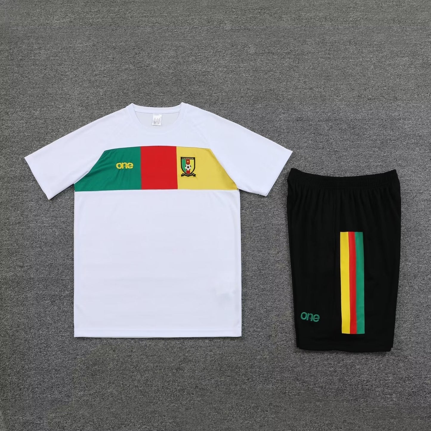 Ensemble Cameroun