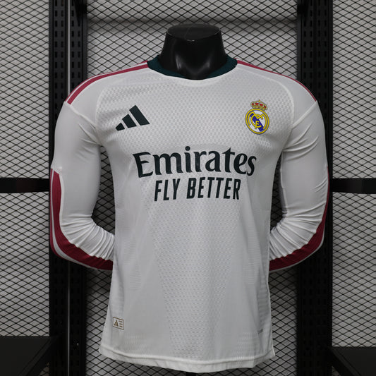 Real Madrid domicile long 26/27