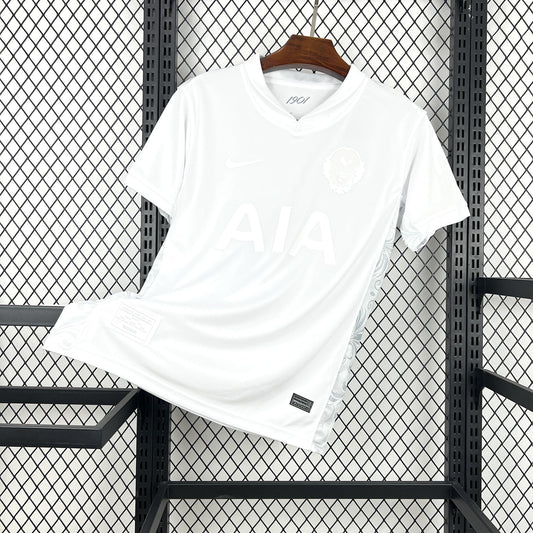 Tottenham 125e anniversaire 25/26