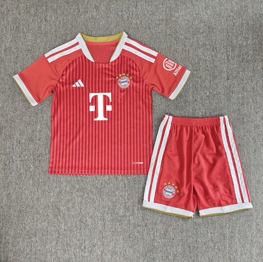 enfant Bayern Munich domicile 26/27