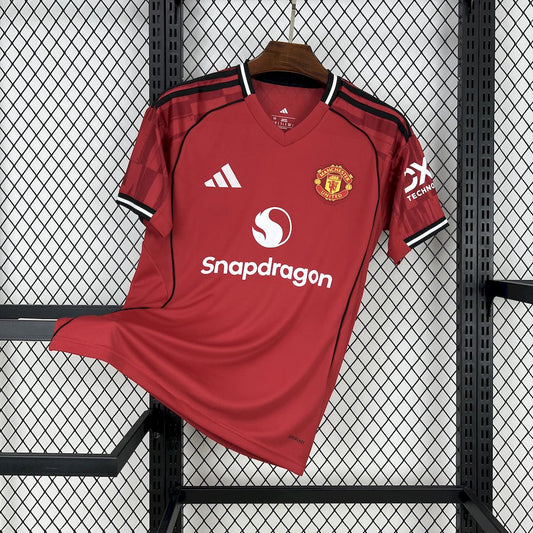 Manchester United domicile 25/26