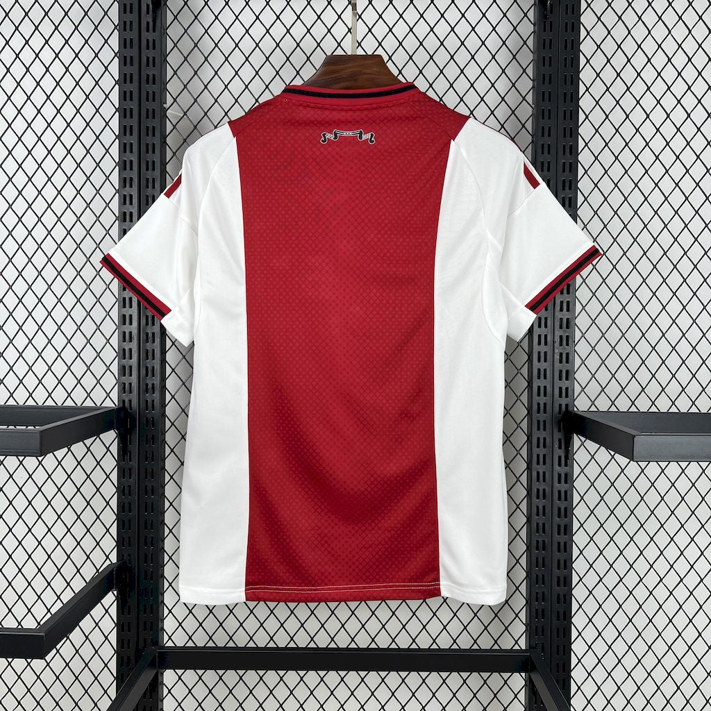 Ajax domicile 25/26