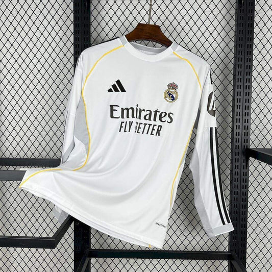 Real Madrid domicile long 25/26